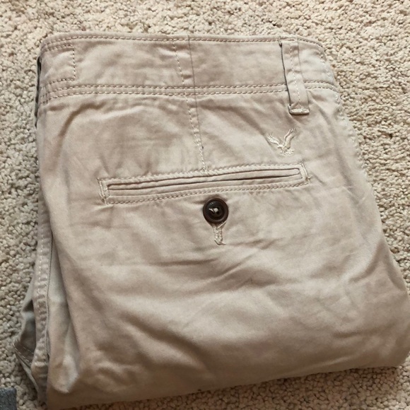 Light tan khaki American eagle pants - Picture 2 of 2